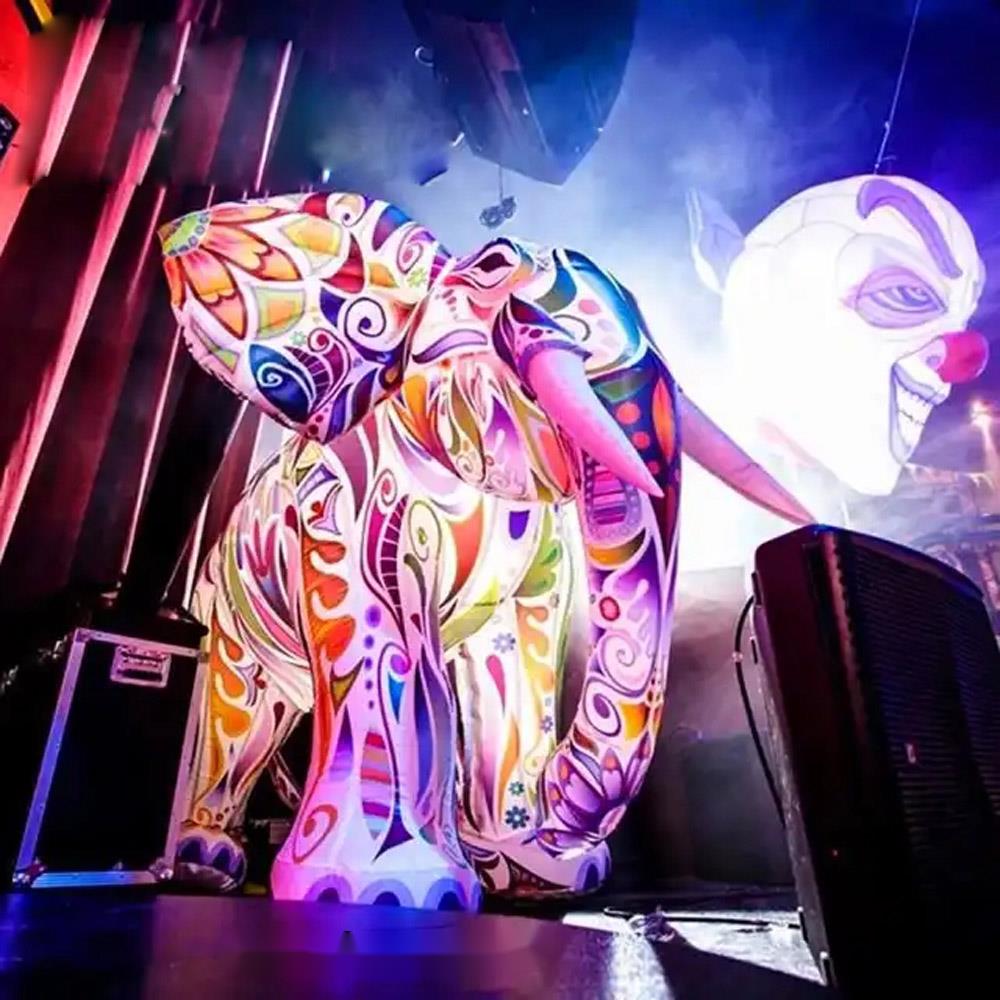 Colorful Giant Elephant With L - Decor Lighting The Parade 评论和价格